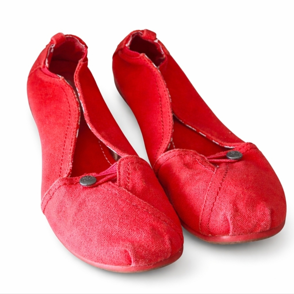 Red Women's Flats